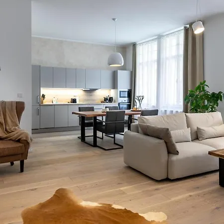 Sting Old Town Апартаменты