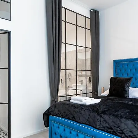 Sting Old Town Острава