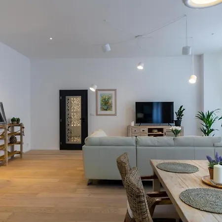 Sting Old Town * Острава