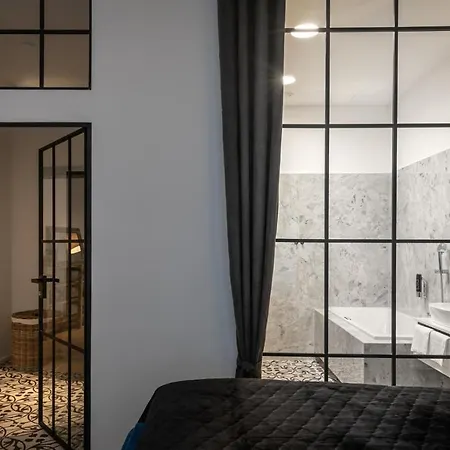 Sting Old Town Острава