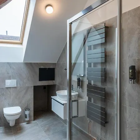 Апартаменты Sting Old Town *