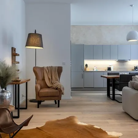 Sting Old Town Апартаменты