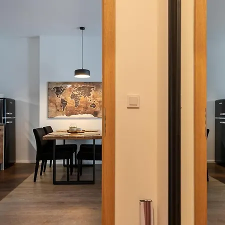 Sting Old Town Апартаменты