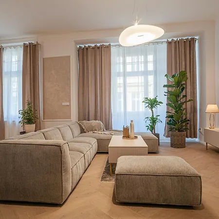 Sting Old Town * Острава