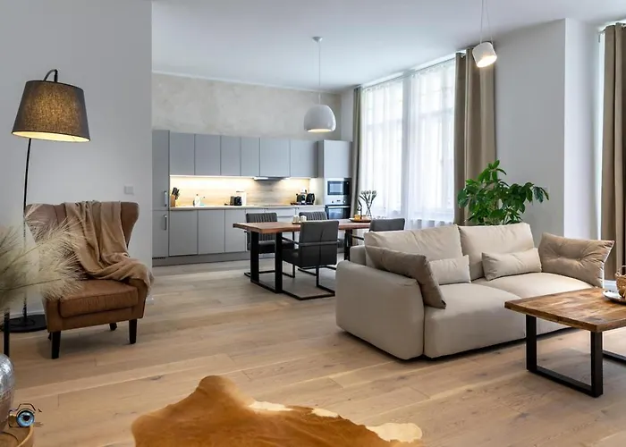 Sting Old Town Apartment